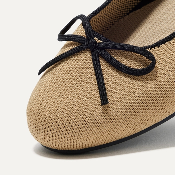 Rothy's Ballet Flats In Beige & Black - Picture 4 of 12
